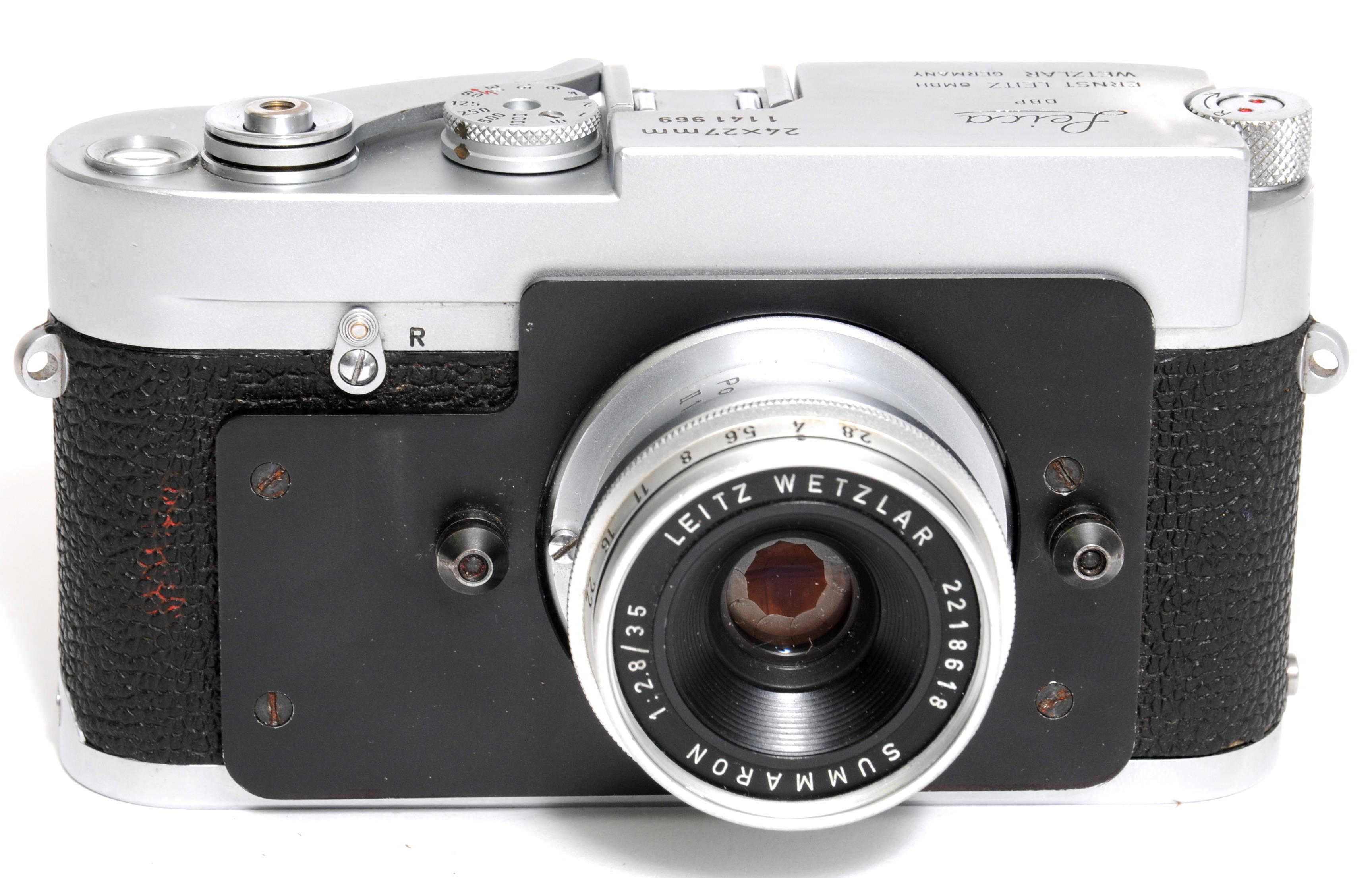 Камера 24 1 3 8. Leitz Camera. Фотоаппараты Leitz. Leica Leitz Phone Silver. Leica Leitz Phone цена.